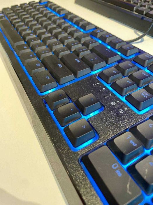 Геймърска клавиатура Razer Ornata V2 - Отлично състояние