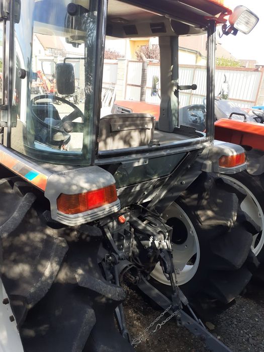 Tractor japonez kubota GL33cp 4x4 Model nou