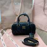 Geanta Miu Miu 22 cm stoc