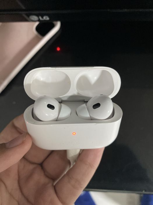 Air pods pro generatia noua