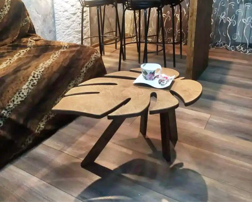 Журнальный столик