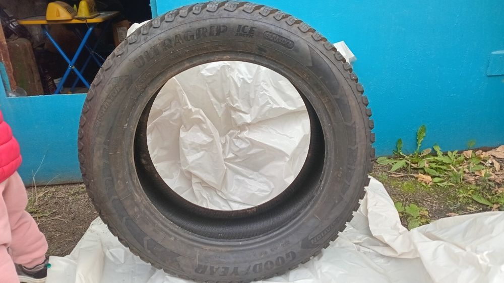 Продам зимние шины
