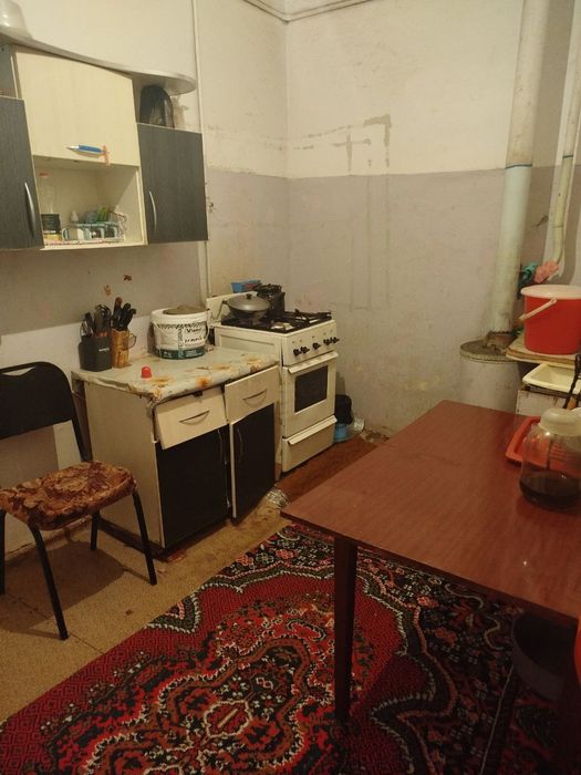 Центр Участок 5,7 соток дом 3 комнаты, Въезд для авто