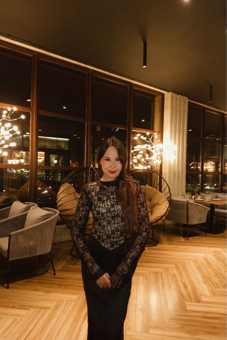 Платье на любое меропприятие! Длинное, блестящое!