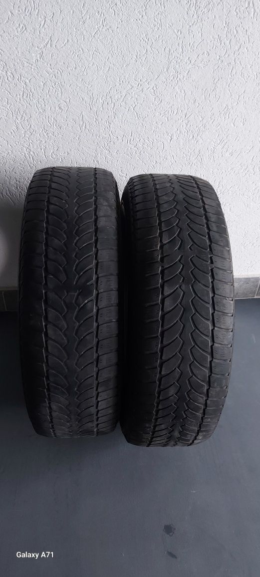 Anvelopa de iarna 215/70/16 Bridestone 2bucati la numai