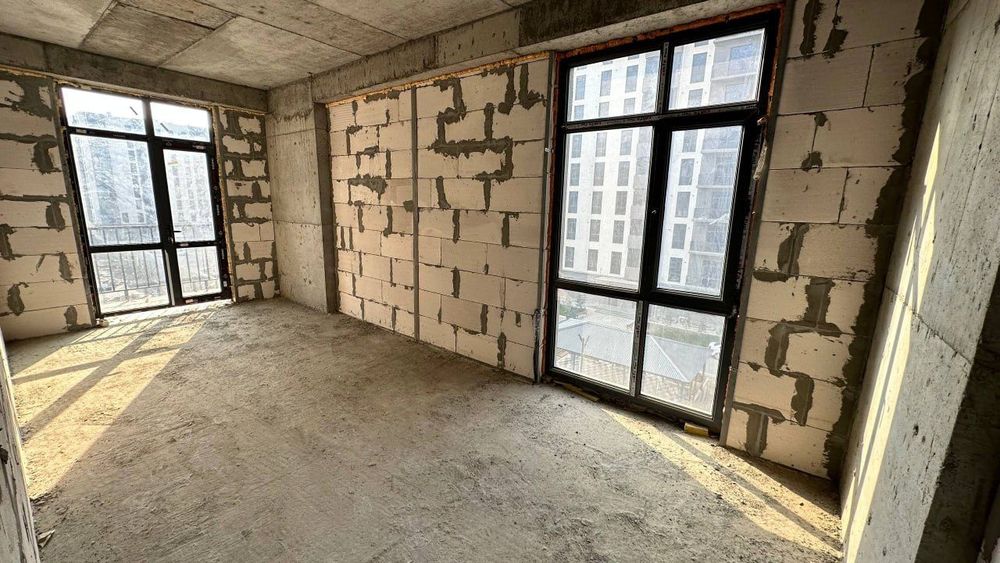 Латтико томондан 3 хонали коробка сотилади