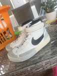 adidasi nike blazer