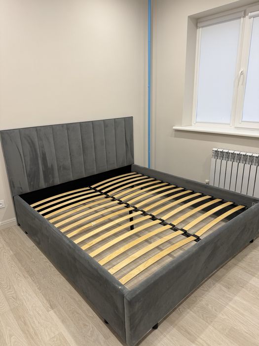 Кровать б/у в отличном состоянии