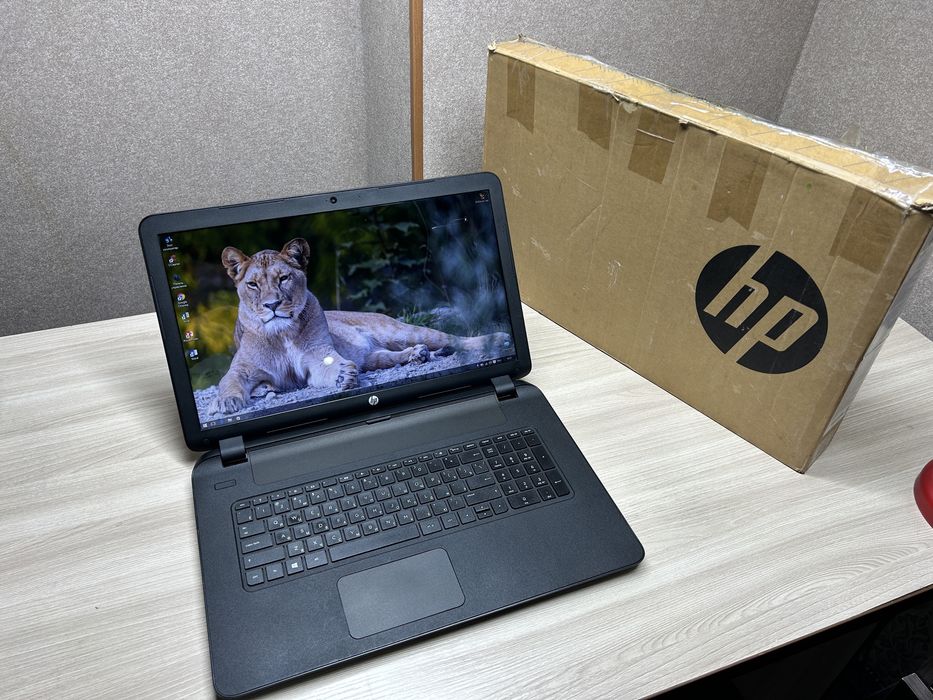 Большой мощный шустрый ноутбук Hp SSD в новом состояний