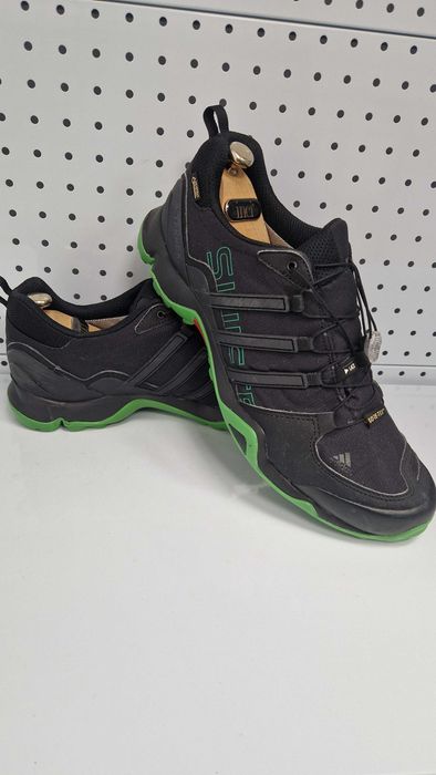 Оригинални мъжки маратонки- Adidas Gore-Tex