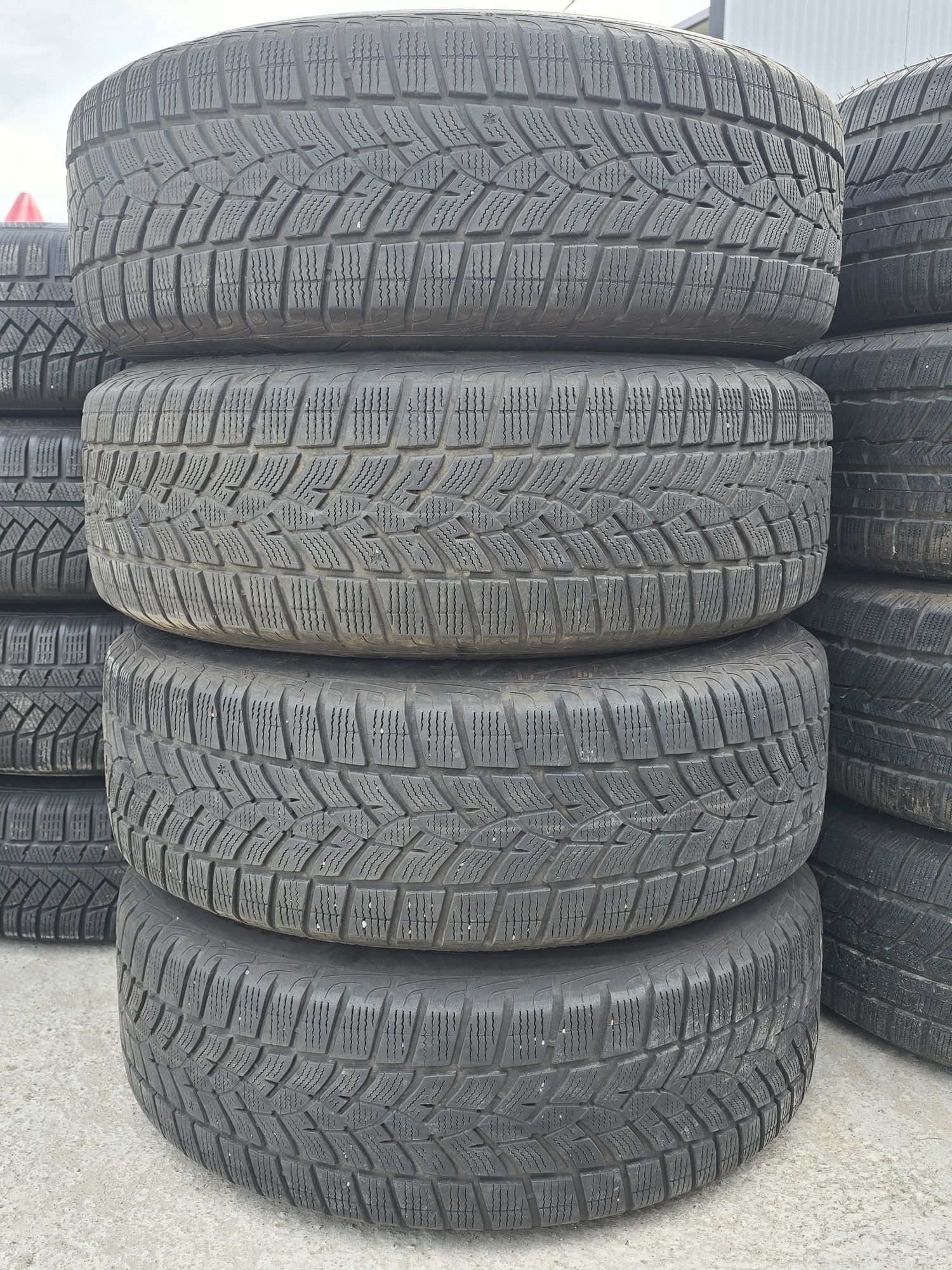 4 Броя 215/65/17 Goodyear 2x5,8mm 2x5,2mm 21dot