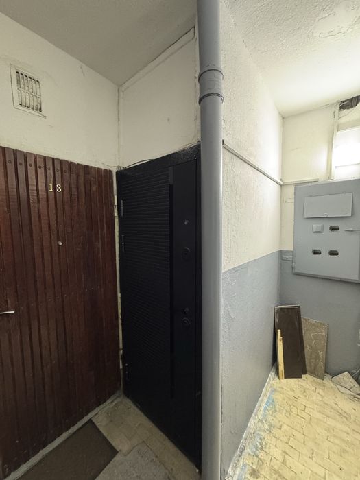 Ahmad yugnakiy 26a dom 3/4/5 srochni sotiladi n kelishtirib beraman