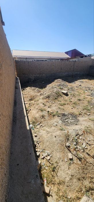 Yer uchastkasi sotiladi!