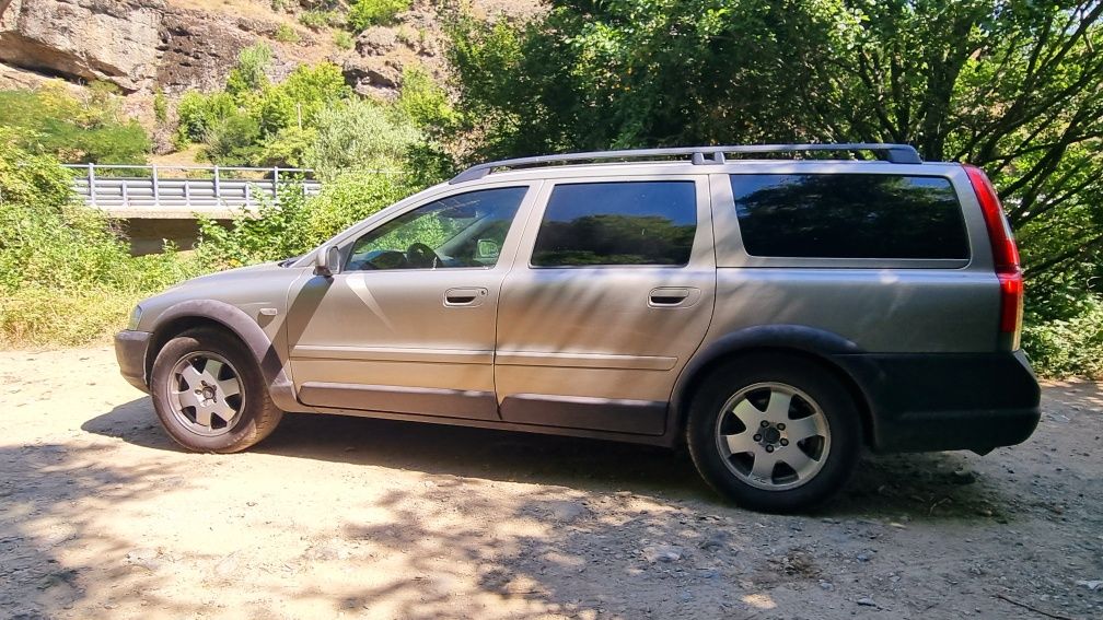 VOLVO XC70 4X4 Cross country 4X4  НА ЧАСТгаз