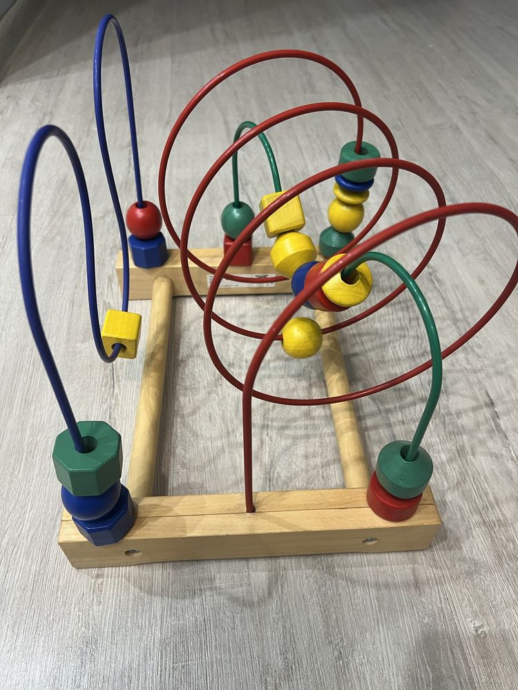 Продам развивающую игрушку