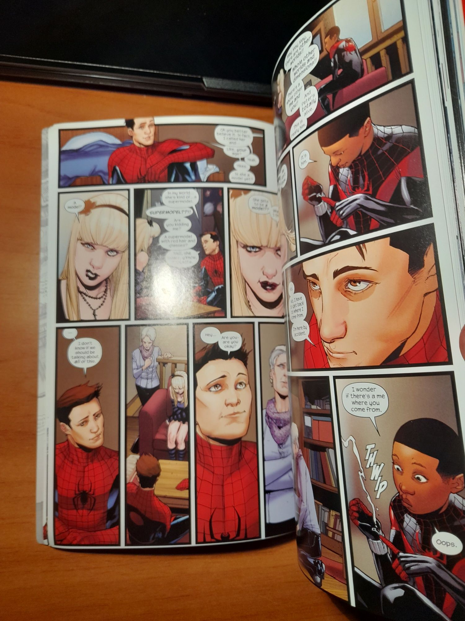 Bandă Desenată Marvel Spider-man Spider Verse
