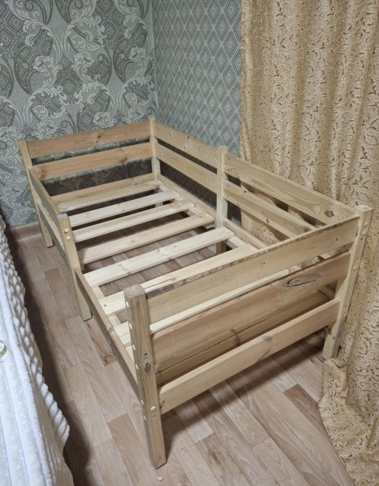 Продам детскую кровать