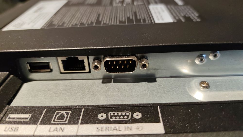 Monitor Panasonic 32inc.Model TH-43LFE8E