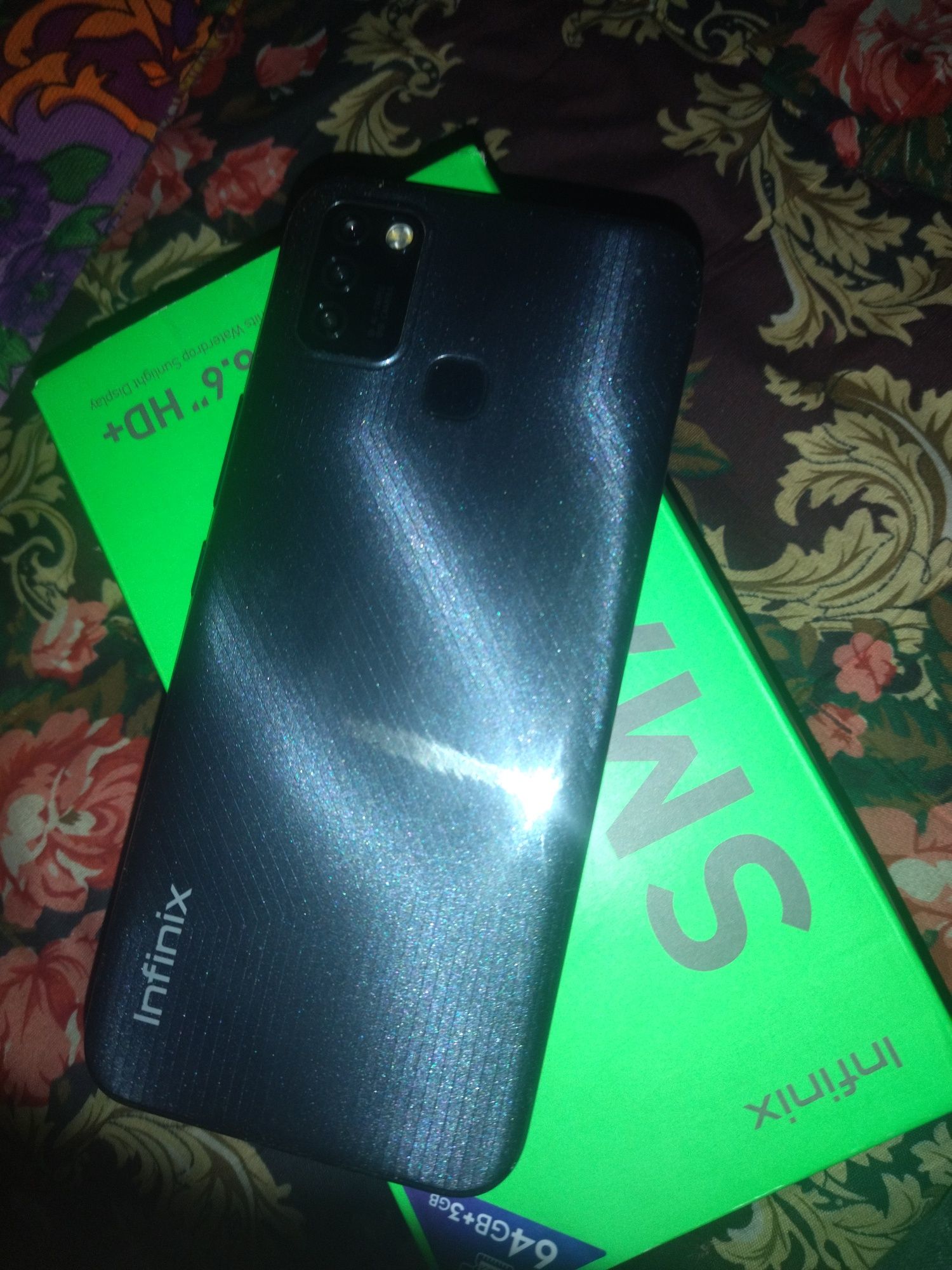 Infinix smart 6 HD +