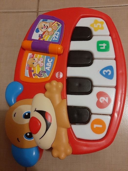 Jucarie bebelusi Fisher Price pianul catelusului interactiv
