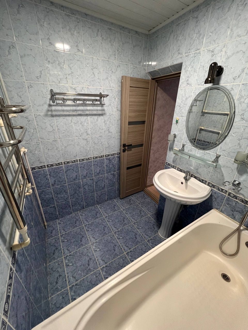 Продажа 2 комнатная квартира Ц1 Садыка Азимова Кирпич 77 серия