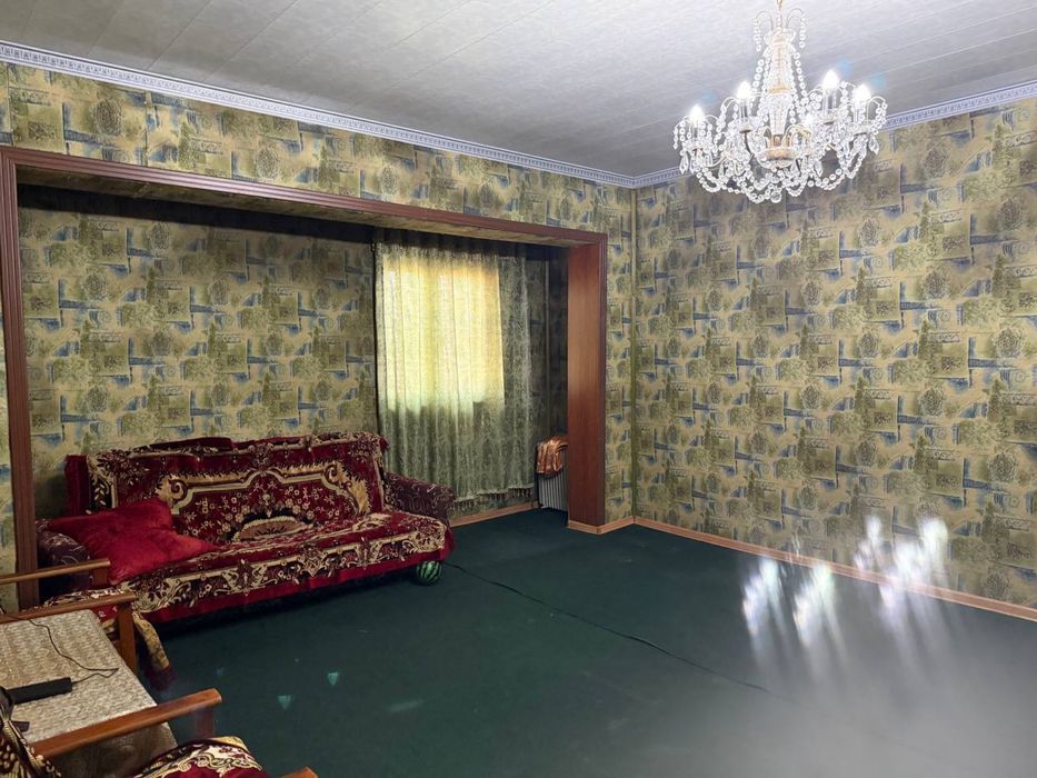 Arenda Navoiy Kucha yigitlarga va qizlarga