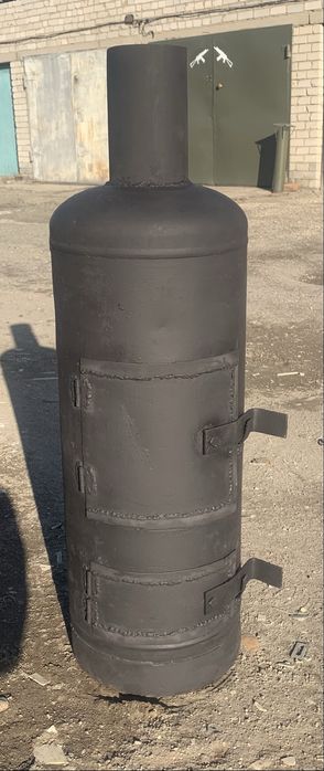 Буржуйка из большого газового баллона