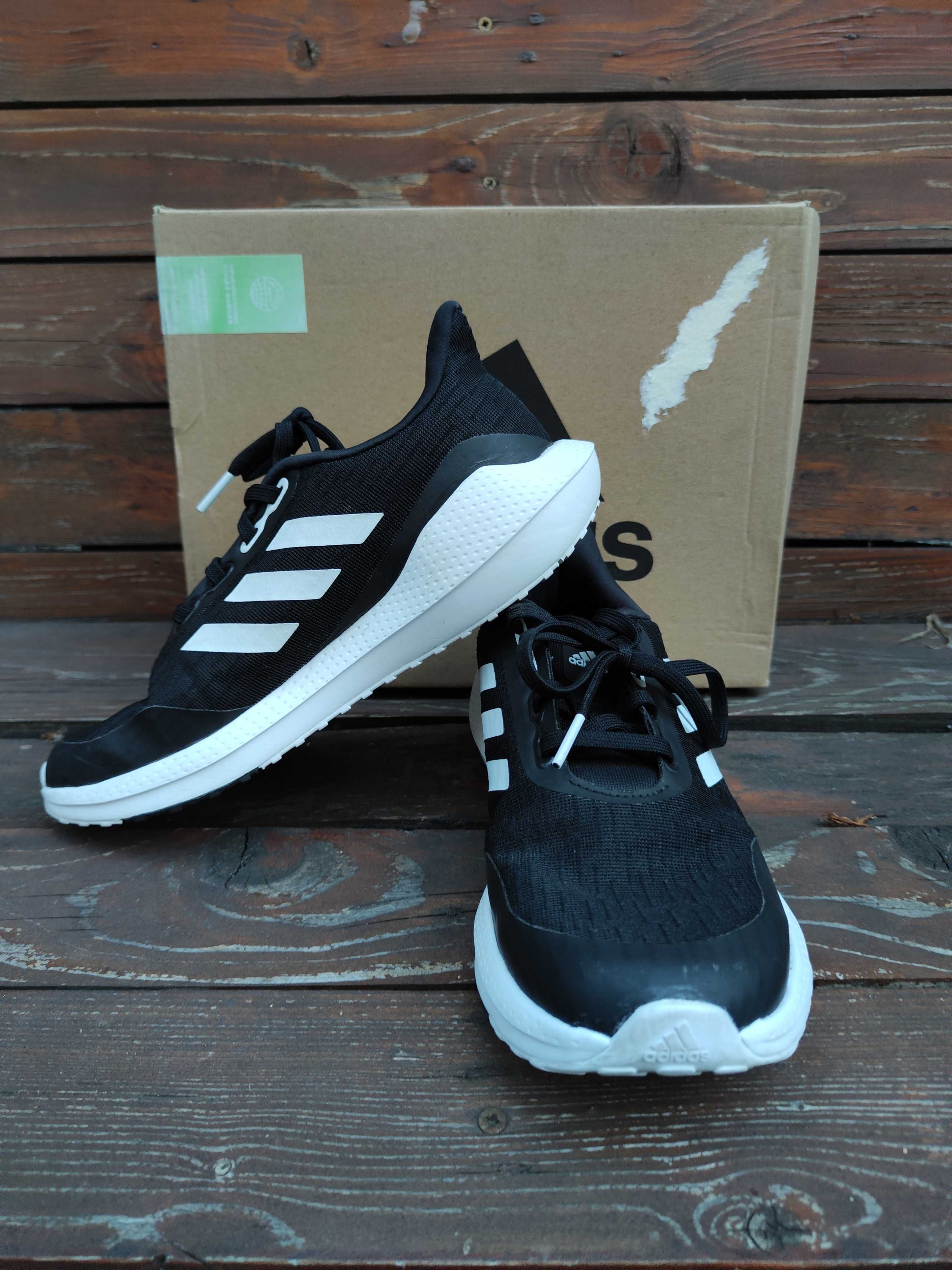 Дамски спортни обувки Adidas Bounce