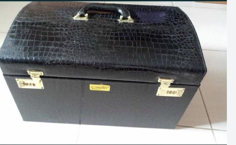 Чемоданы черный лакированный Zepter, деревянный