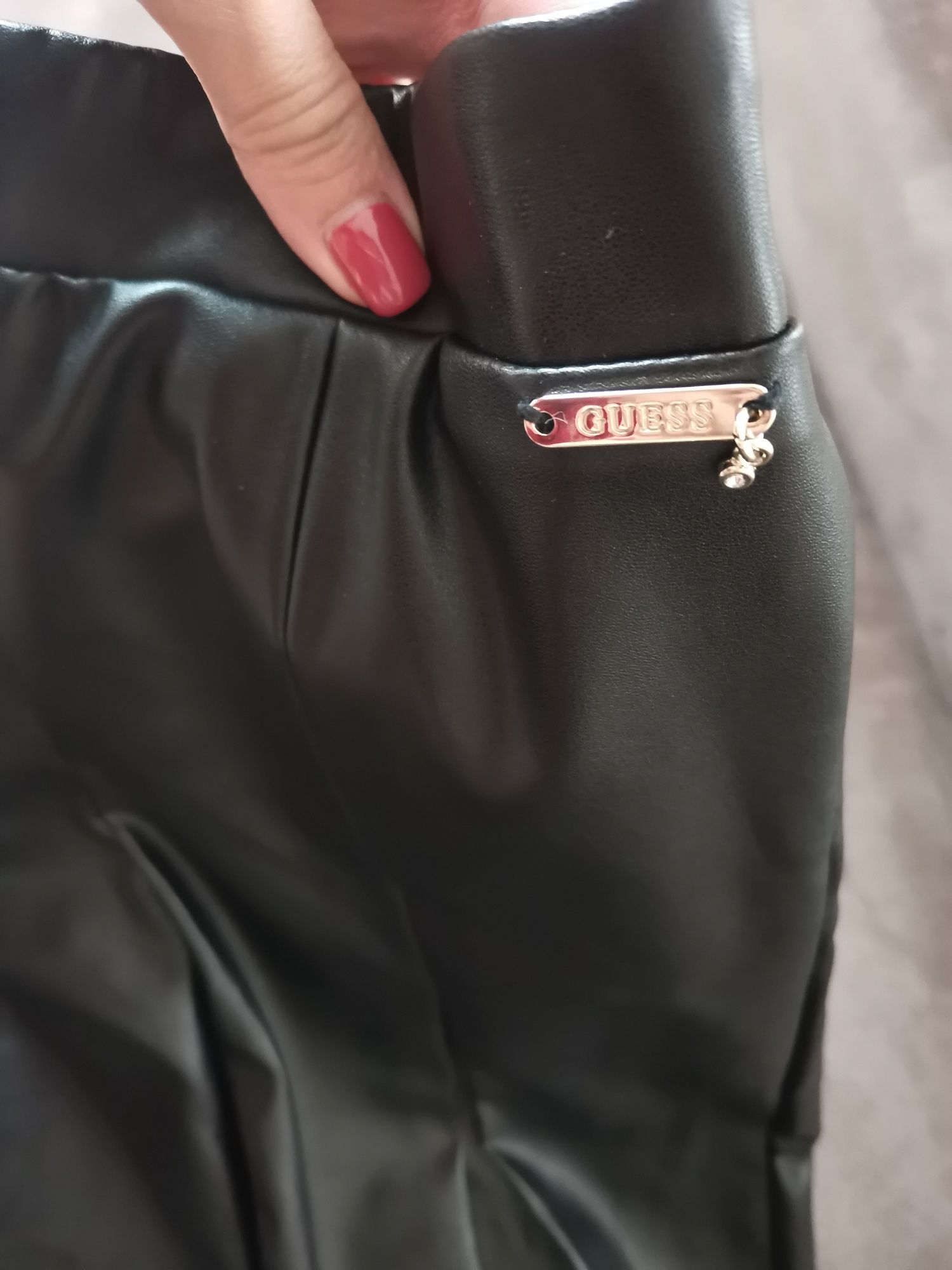 Guess кожен панталон 8г.
