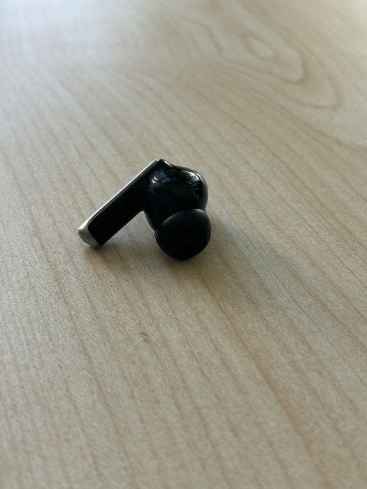 Casti wireless negre nefolosite! Noi!