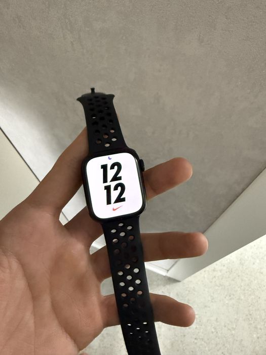 Apple watch 7 nike