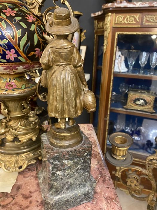 Statueta bronz/marmura/ semnata