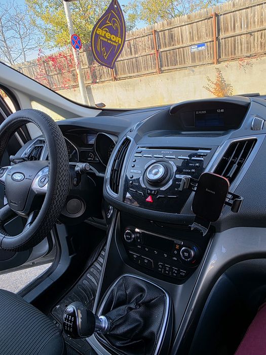 Vand sau Schimb Ford Gand C Max 2014