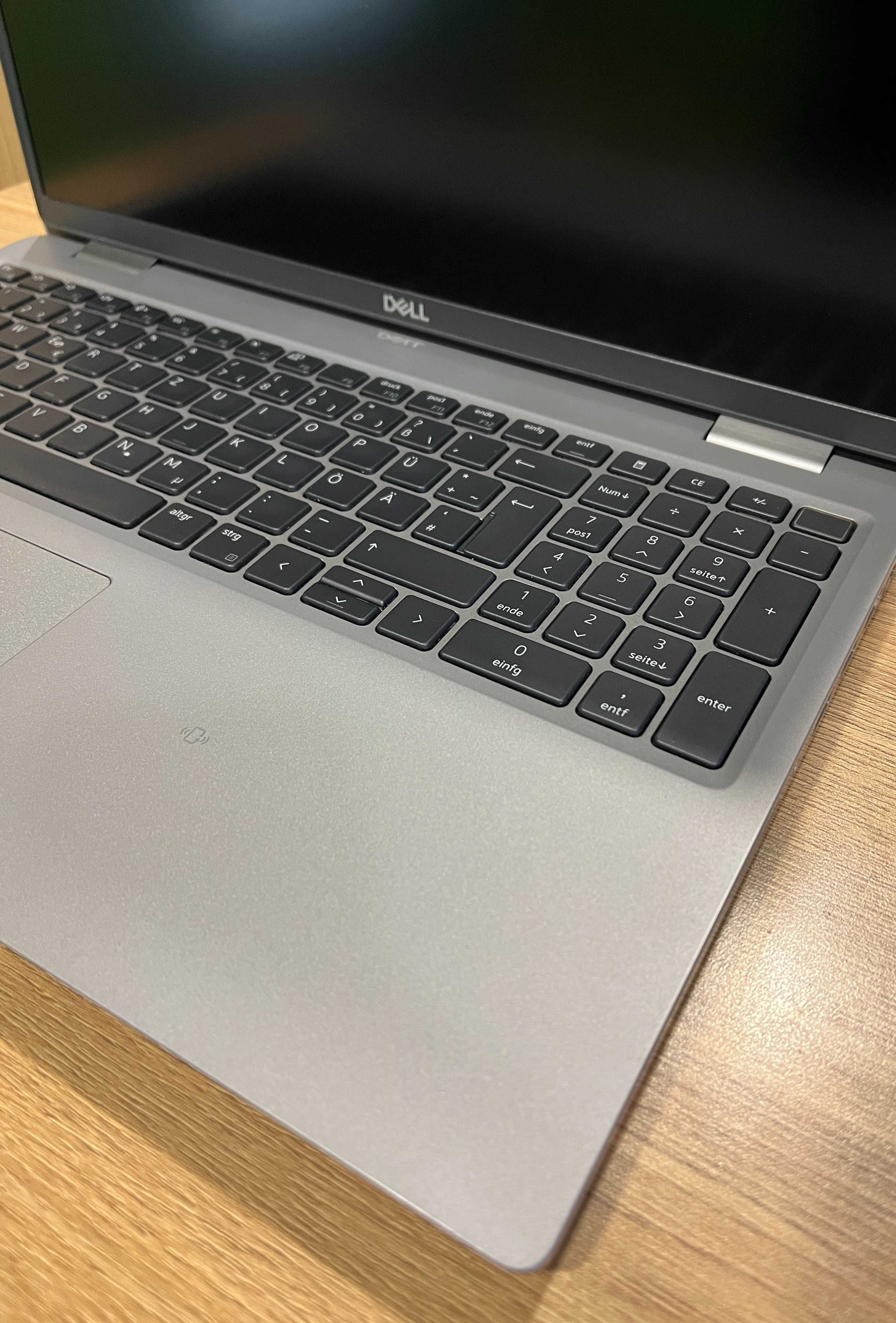 Dell Latitude 5510. Core i5 10210U - 1.6/4.2 GHz. 8/256 GB