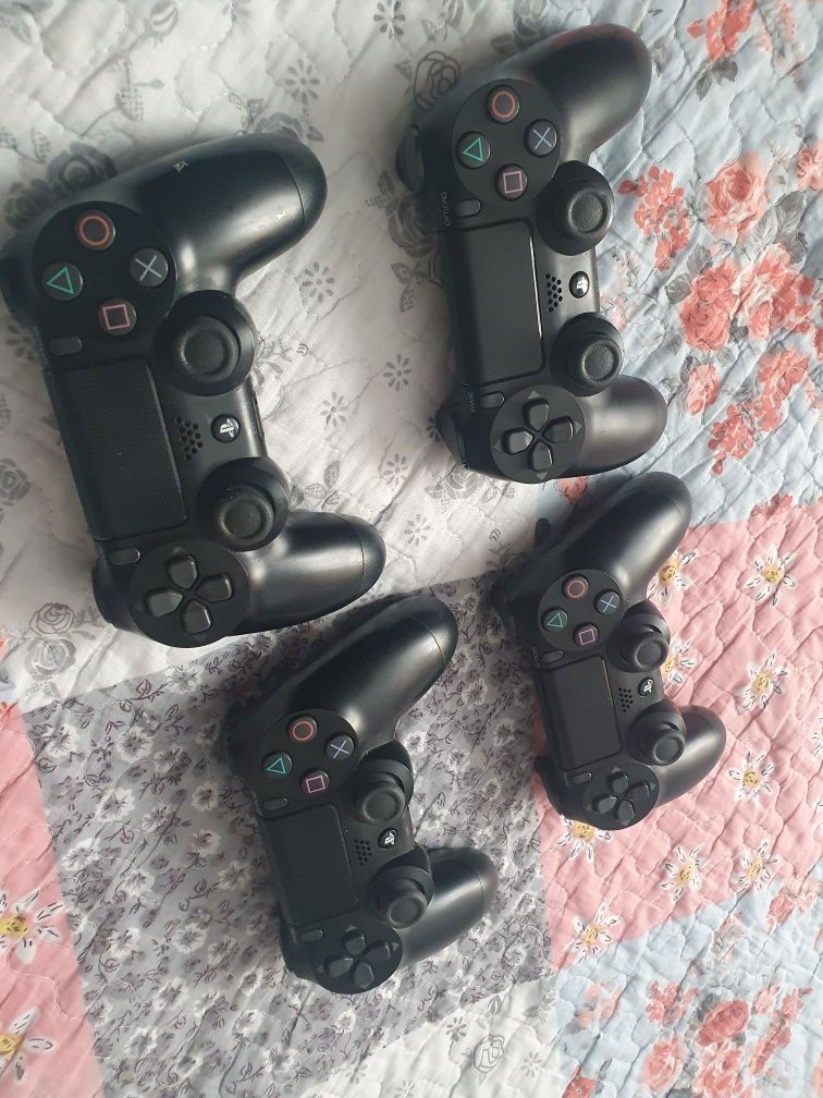 4 Броя  Джойстика Playstation 4