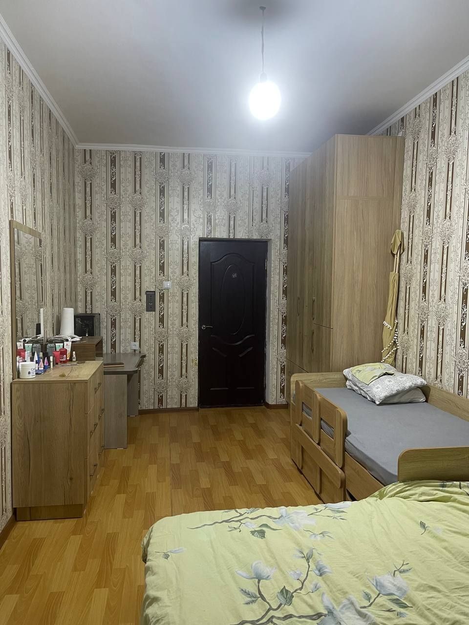 Квартира 69кв.м 3 ком.Поворот Гулис./69 kv.m. 3 xon.kvartira sotila