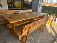 Масивна Дървена маса с пейки