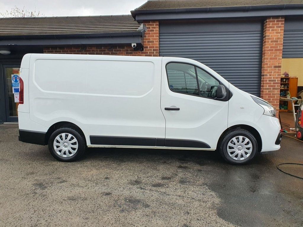 Dezmembrez Renault trafic Opel vivaro Nissan motor 16 1.6 1600 cutie 6