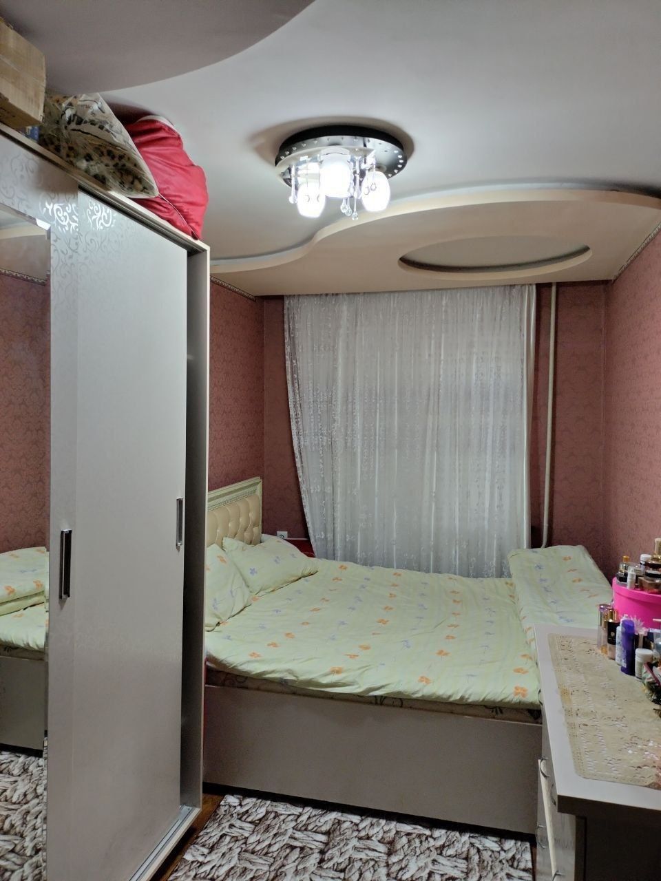 Продаётся 2 комнатная квартира Мирзо Улугбекский район массив Ттз