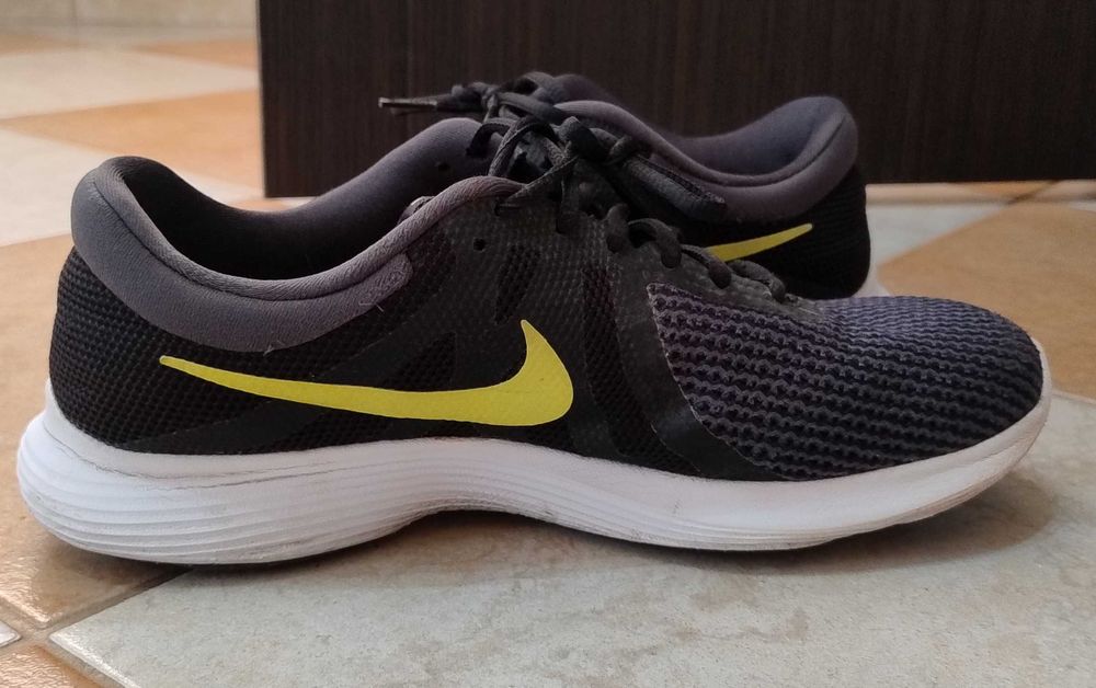 Adidasi Nike negru-verde 44