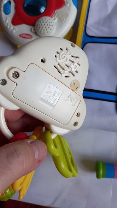 4 jucării interactive pentru copii mici (SH)