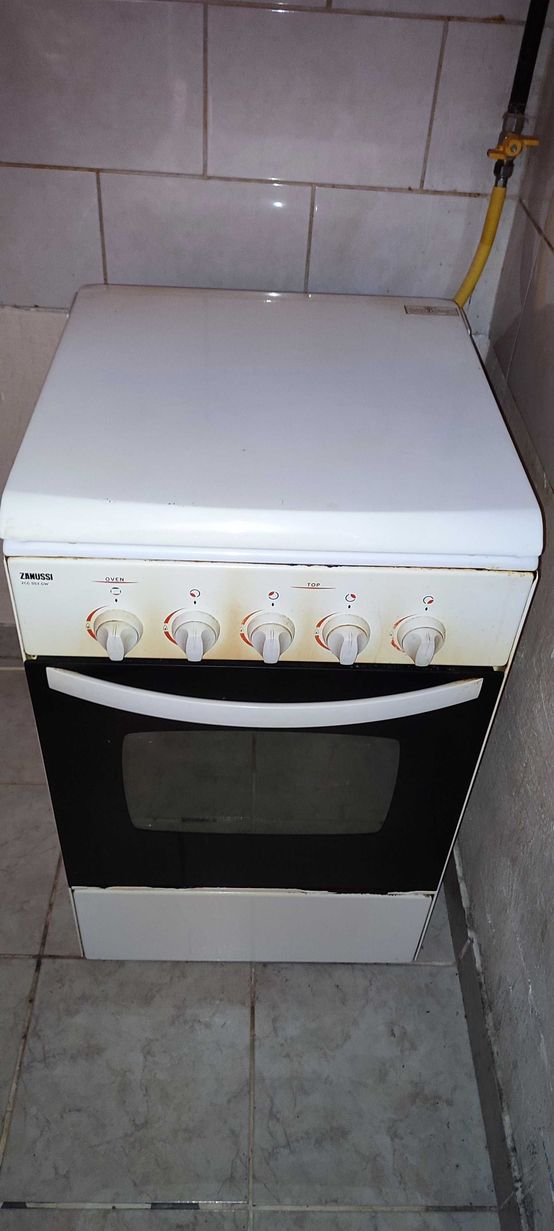 Vand Aragaz Zanussi ZCG55SGW