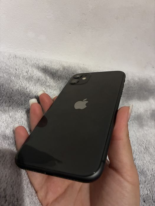 iPhone 11  64 GB
