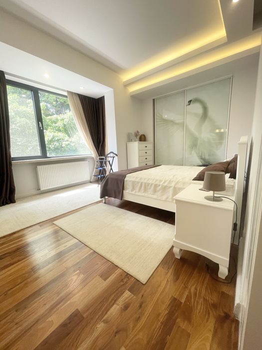 Apartament superb, Floreasca Parcul Verdi, 4camere, bl 2009, 165mp