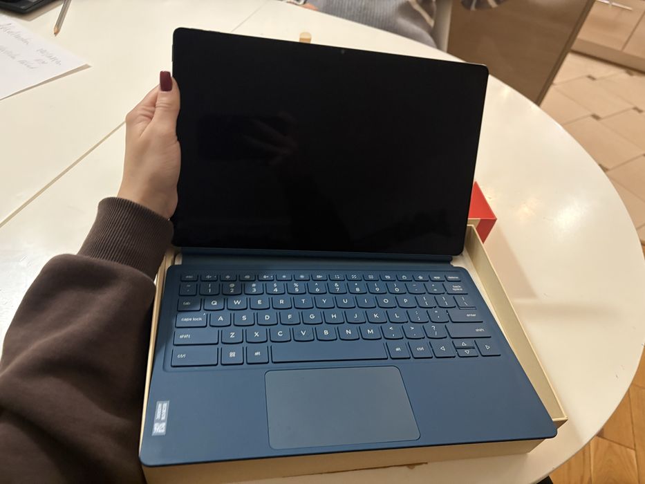 LENOVO YOGA TAB PLUS с комплект keyboard + PEN PRO