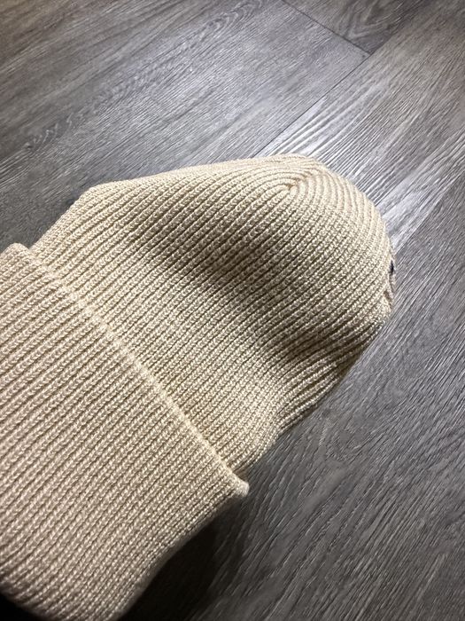 Caciula Fes Lacoste noua/new unisex