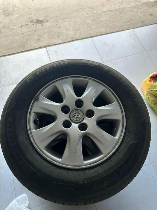 Продам комплект летних шин R15
