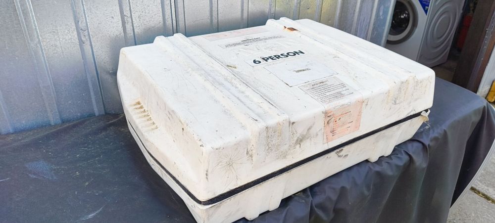 Plutā de salvare gonflabilā