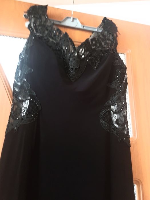 Rochie de seara cu broderie